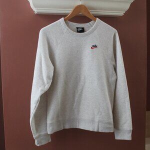 Nike Mens XS Heather Gray Crewneck Sweatshirt Embroidered Swoosh Logo Classic